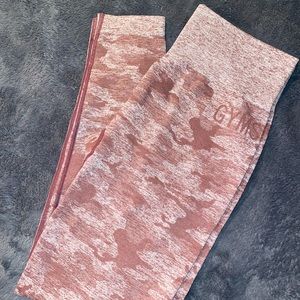 Large Gymshark red camo seamless legging